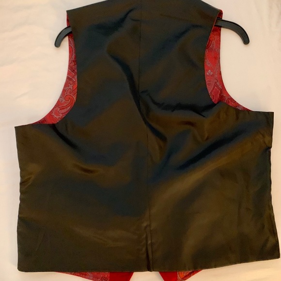 Red velvet vest - Picture 4 of 4
